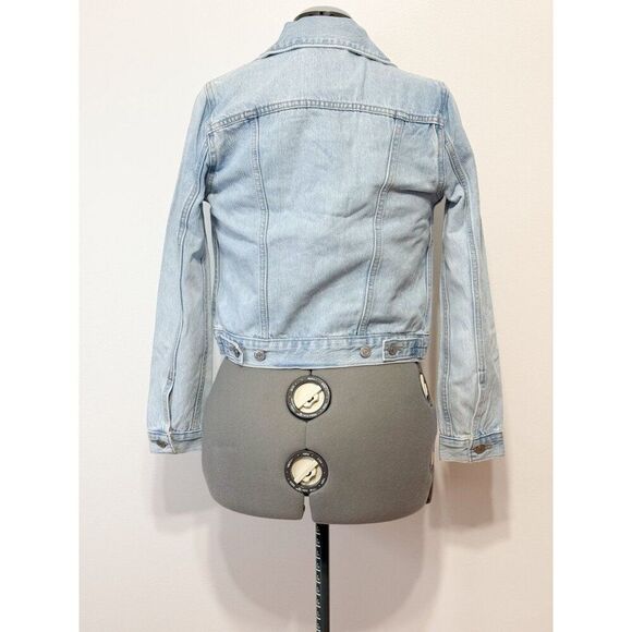 Levis Premium NWT SzXS Pool Party Medium Wash Featherweight  Trucker Jean Jacket - Picture 7 of 12